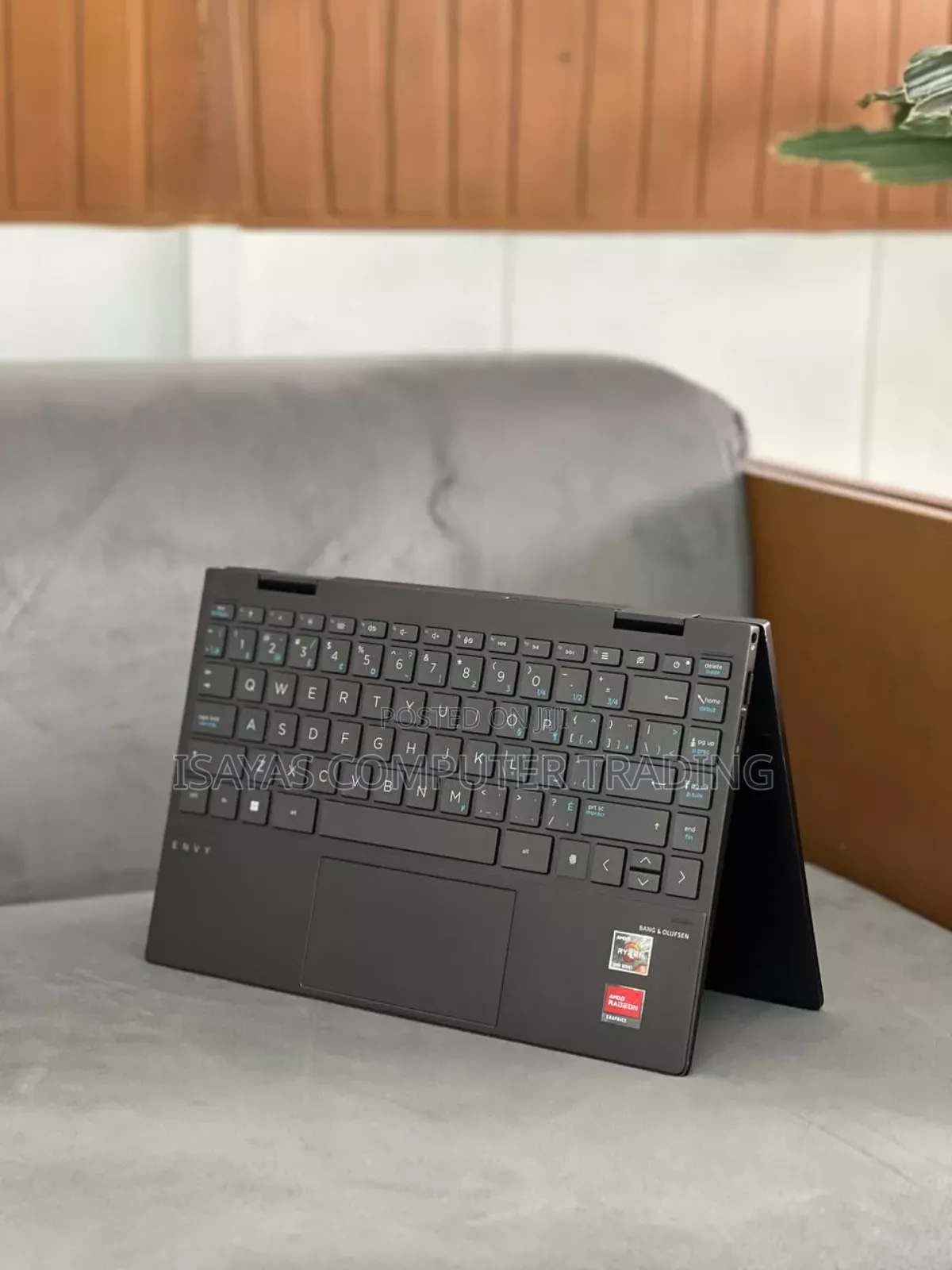 New Laptop HP Envy X360 8GB AMD Ryzen 5 SSD 512GB