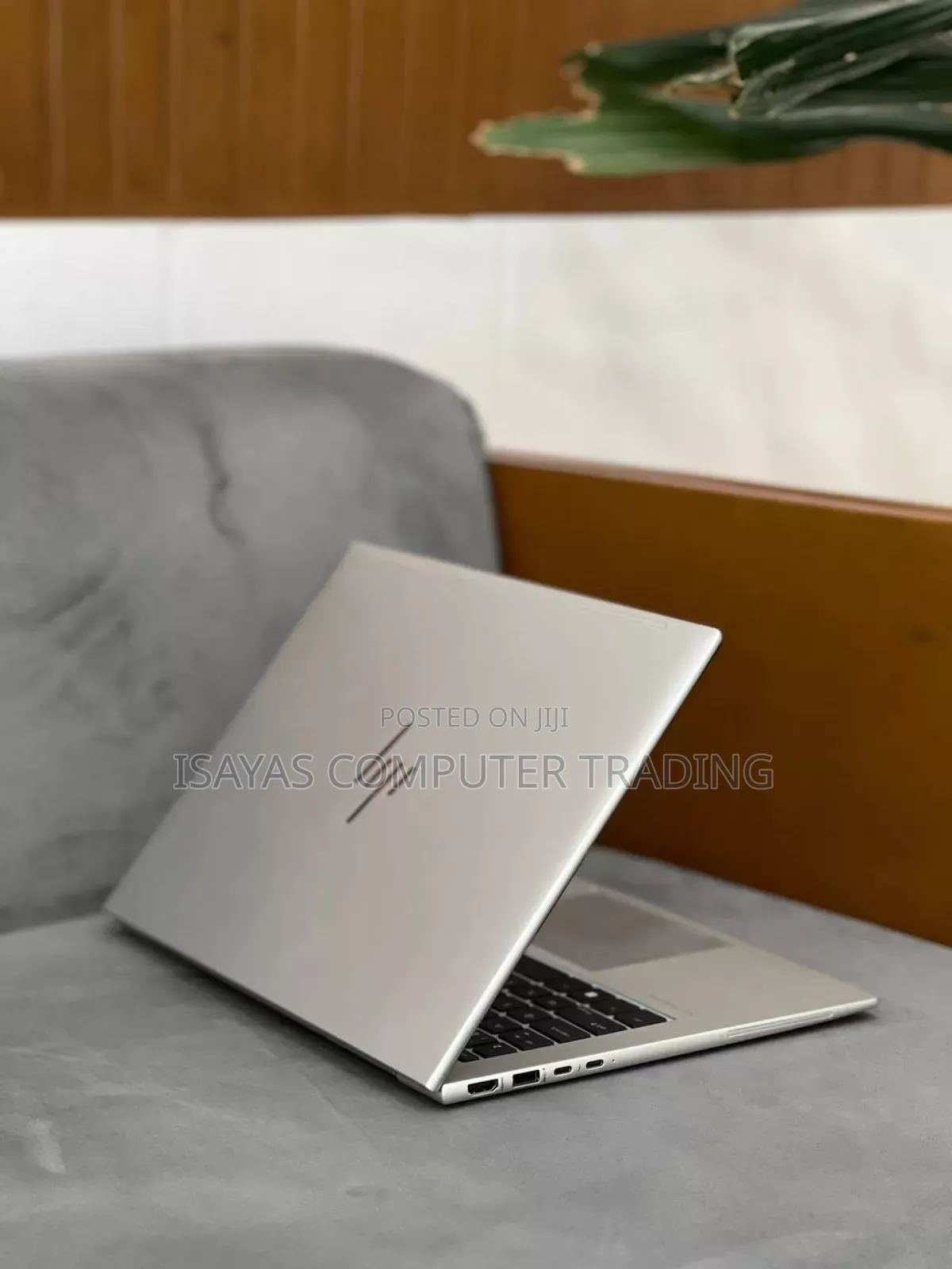 New Laptop HP EliteBook 840 G10 16GB Intel Core I7 SSD 512GB