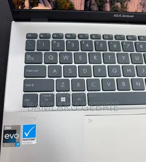 New Laptop Asus ZenBook UX430UA 16GB Intel Core I7 SSD 512GB