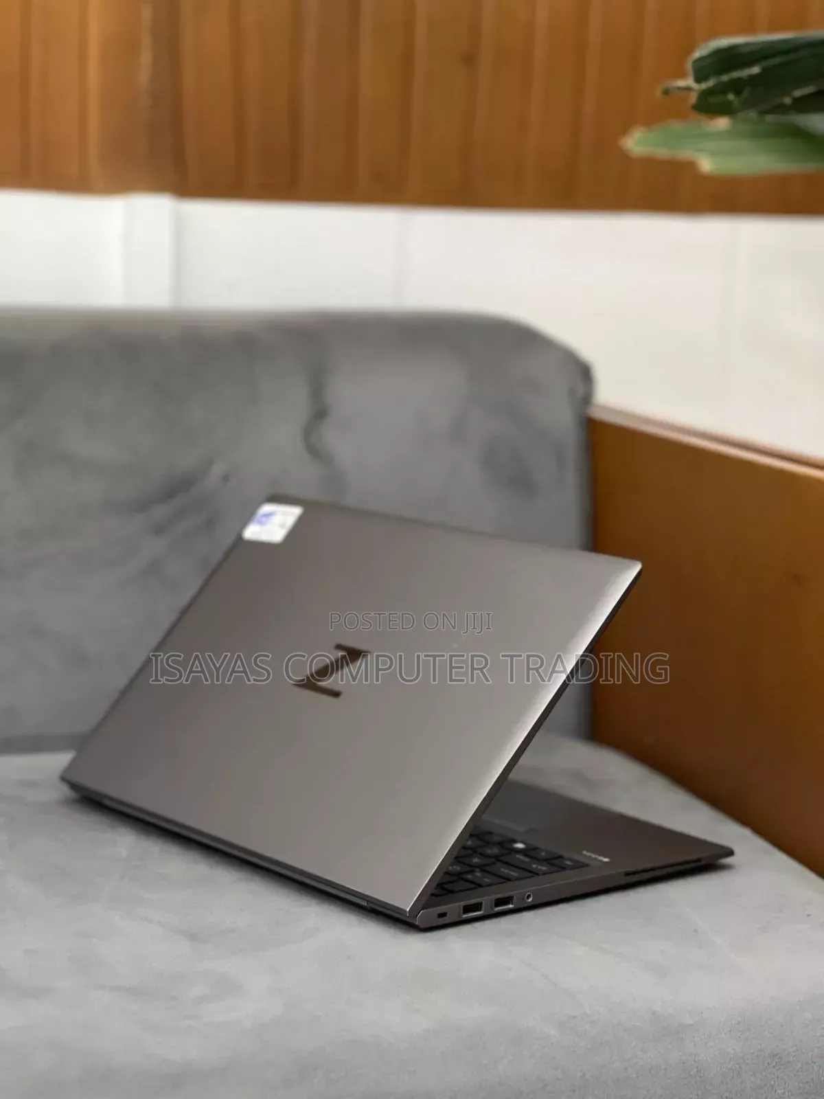 New Laptop HP ZBook Studio 16GB Intel Core I5 SSD 512GB