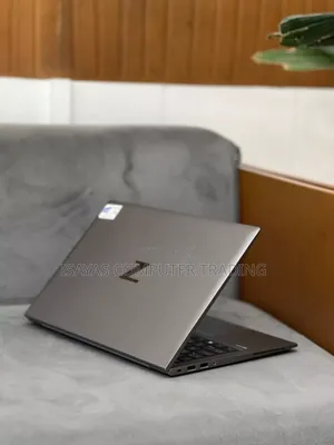New Laptop HP ZBook Studio 16GB Intel Core I5 SSD 512GB