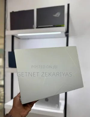 New Laptop Asus Zenbook 14 UX434 16GB Intel Core I7 SSD 512GB