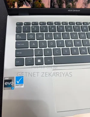 New Laptop Asus Zenbook 14 UX434 16GB Intel Core I7 SSD 512GB