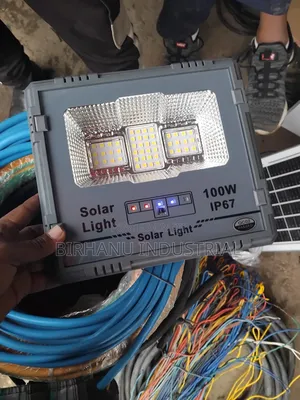 Solar Panel With Battry Pamp and Remote Controls