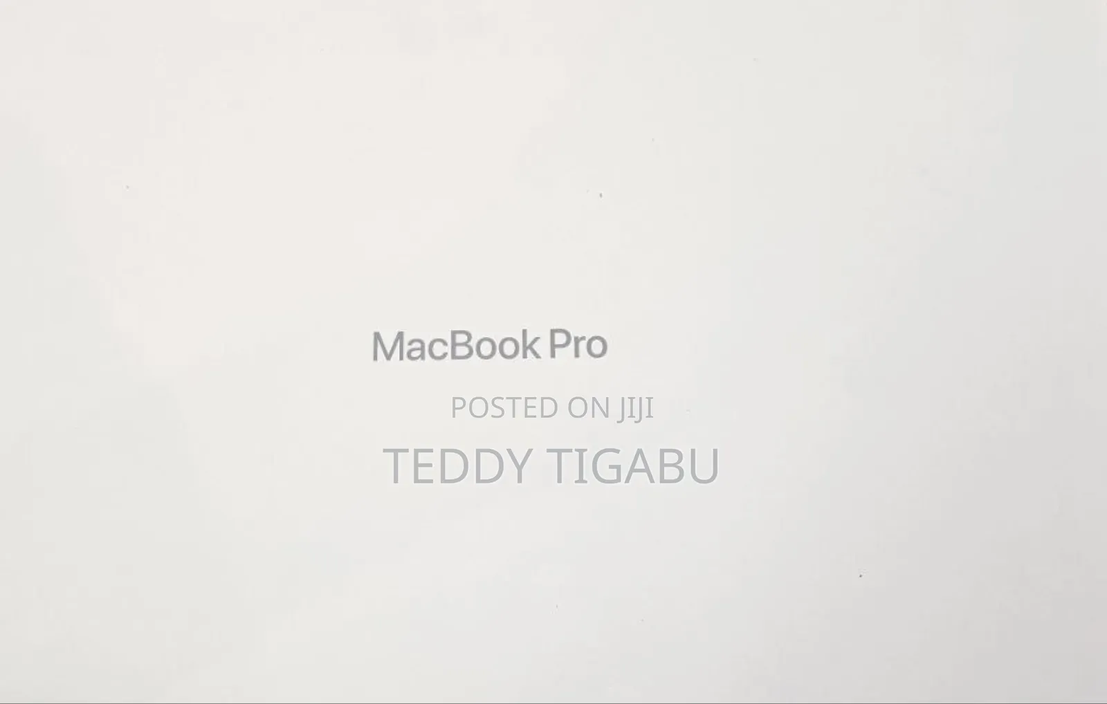 New Laptop Apple MacBook Pro 2024 M4 14-Inch 16GB Apple M4 SSD 512GB