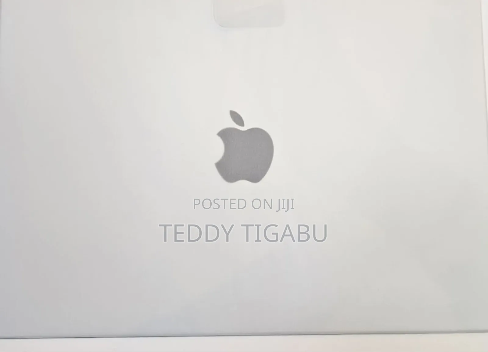 New Laptop Apple MacBook Pro 2024 M4 14-Inch 16GB Apple M4 SSD 512GB