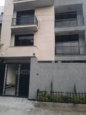 8bdrm House in Around Nasswe, Nifas Silk-Lafto for rent