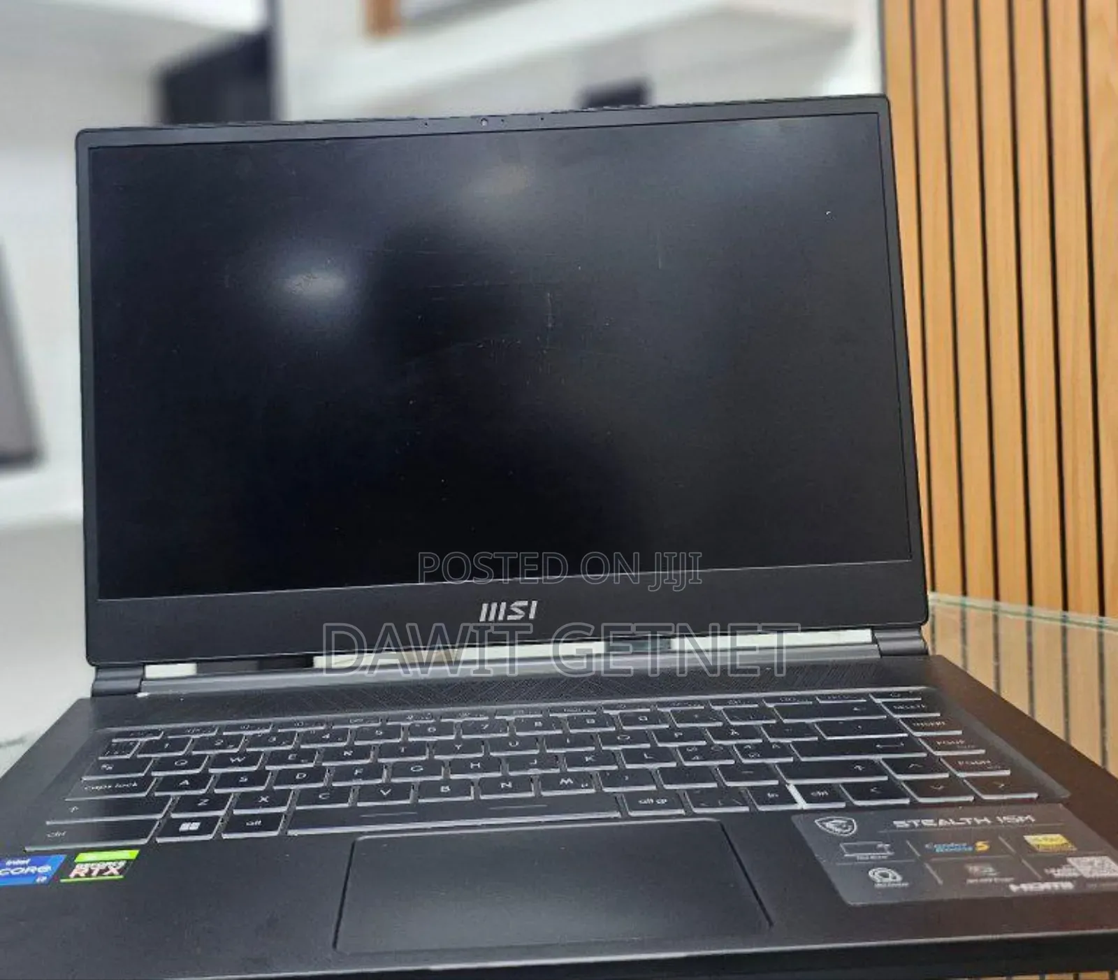 New Laptop MSI Stealth 16 AI Studio 16GB Intel Core I7 SSD 1T