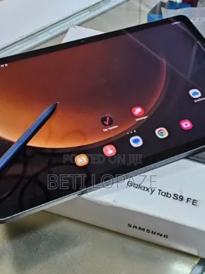 Photo - New Samsung Galaxy Tab S9 128 GB Gray