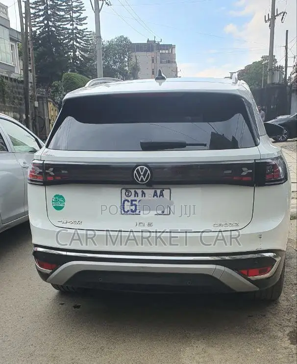 Volkswagen ID.6 2024 White