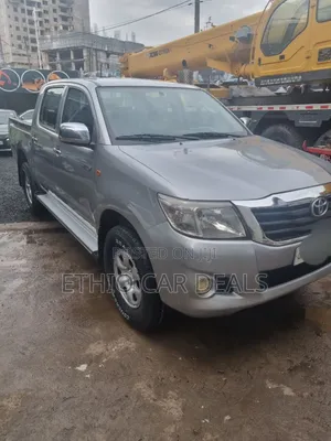 Toyota Hilux 2014 Teal