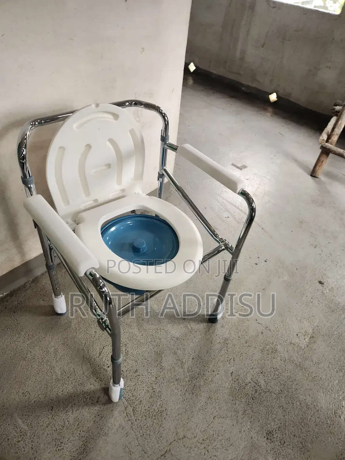 Adjustable Height Commode Chair功夫brand New Toilet Chair飯盒commode Chair