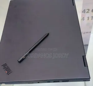 New Laptop Lenovo Yoga 330 16GB Intel Core I5 SSD 512GB