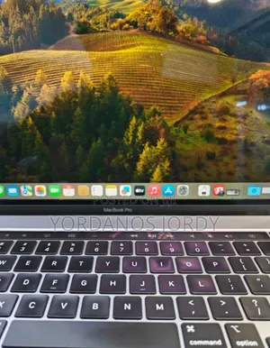 New Laptop Apple MacBook Pro 2019 32GB Intel Core I9 SSD 512GB