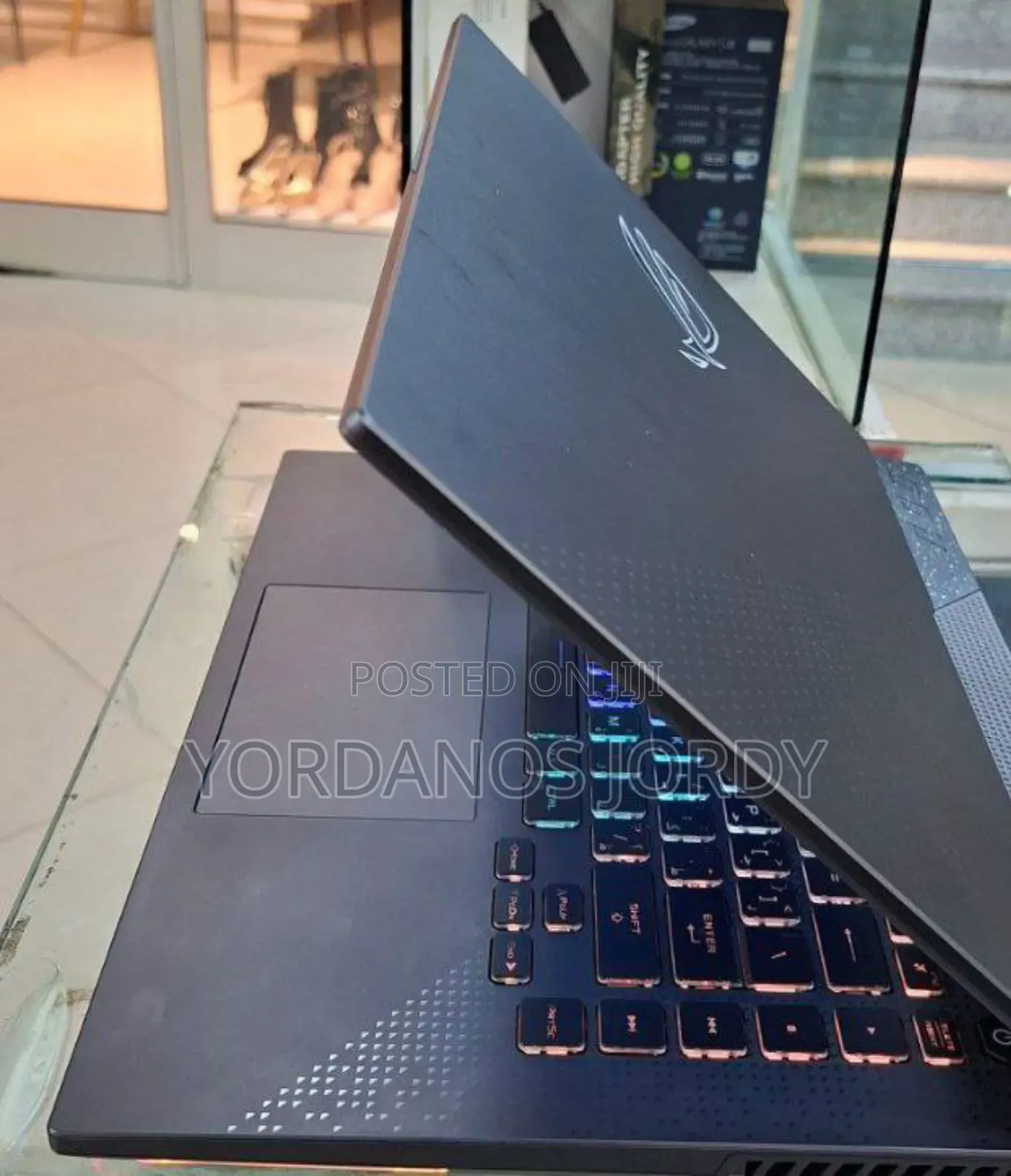 New Laptop Asus ROG Strix G15 16GB AMD Ryzen 7 SSD 1T
