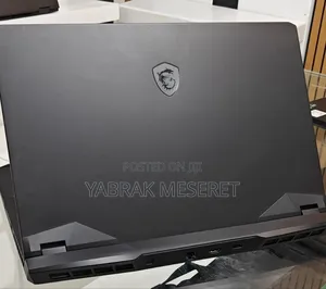 New Laptop MSI Pulse GL76 16GB Intel Core I7 SSD 512GB