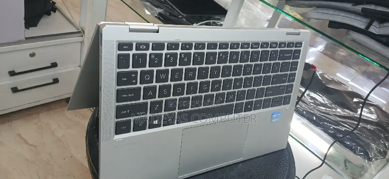 New Laptop HP EliteBook X360 1040 G7 16GB Intel Core I7 SSD 512GB