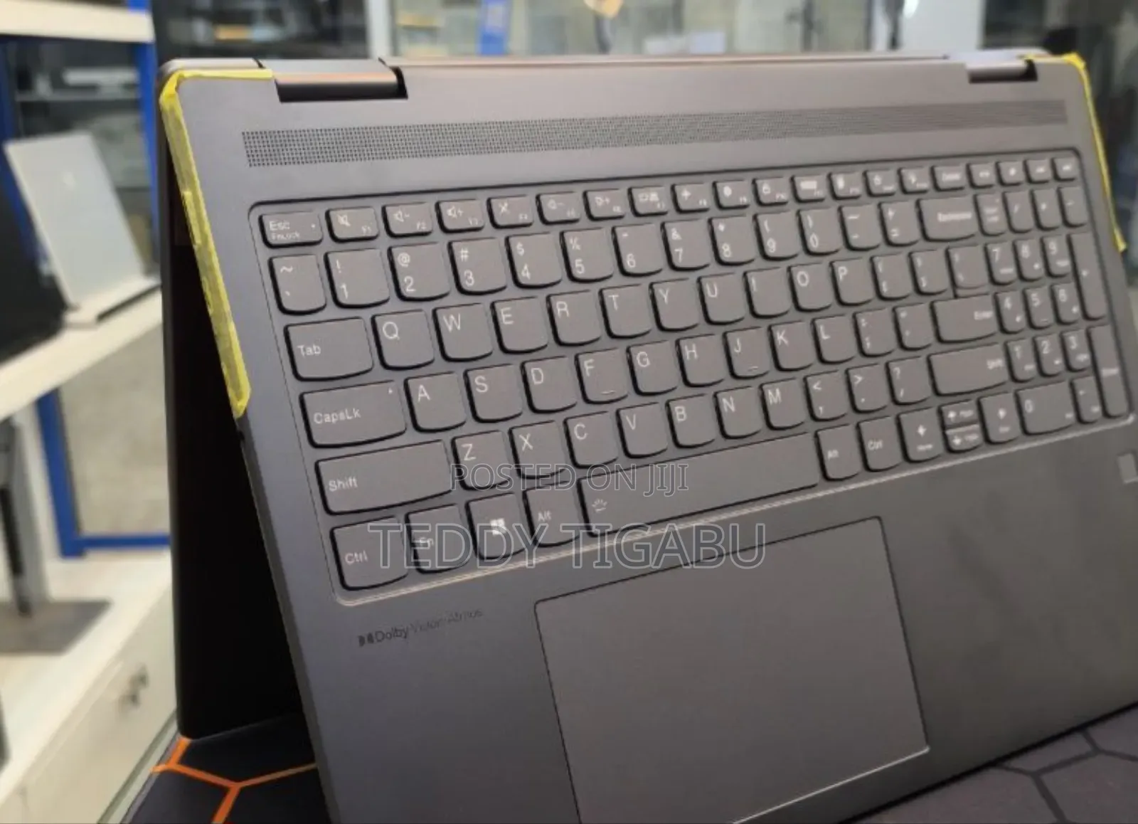 New Laptop Lenovo Yoga 7i 16GB Intel Core I7 SSD 1T