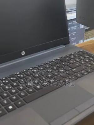 New Laptop HP Stream Notebook 8GB Intel Core I5 SSD 1T