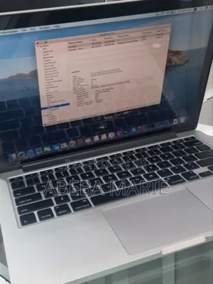 New Laptop Apple MacBook Pro 2015 8GB Intel Core I5 SSD 256GB