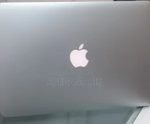 New Laptop Apple MacBook Pro 2015 8GB Intel Core I5 SSD 256GB