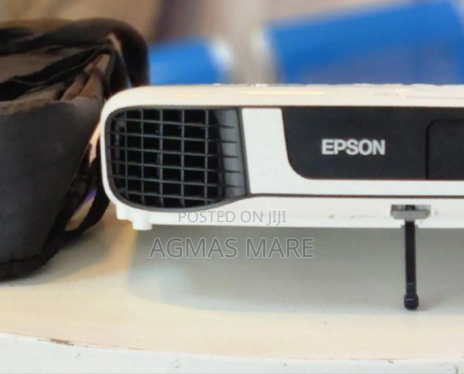 Epsonepson Projector Model: Eb-X51 Has: Bag Remote 8