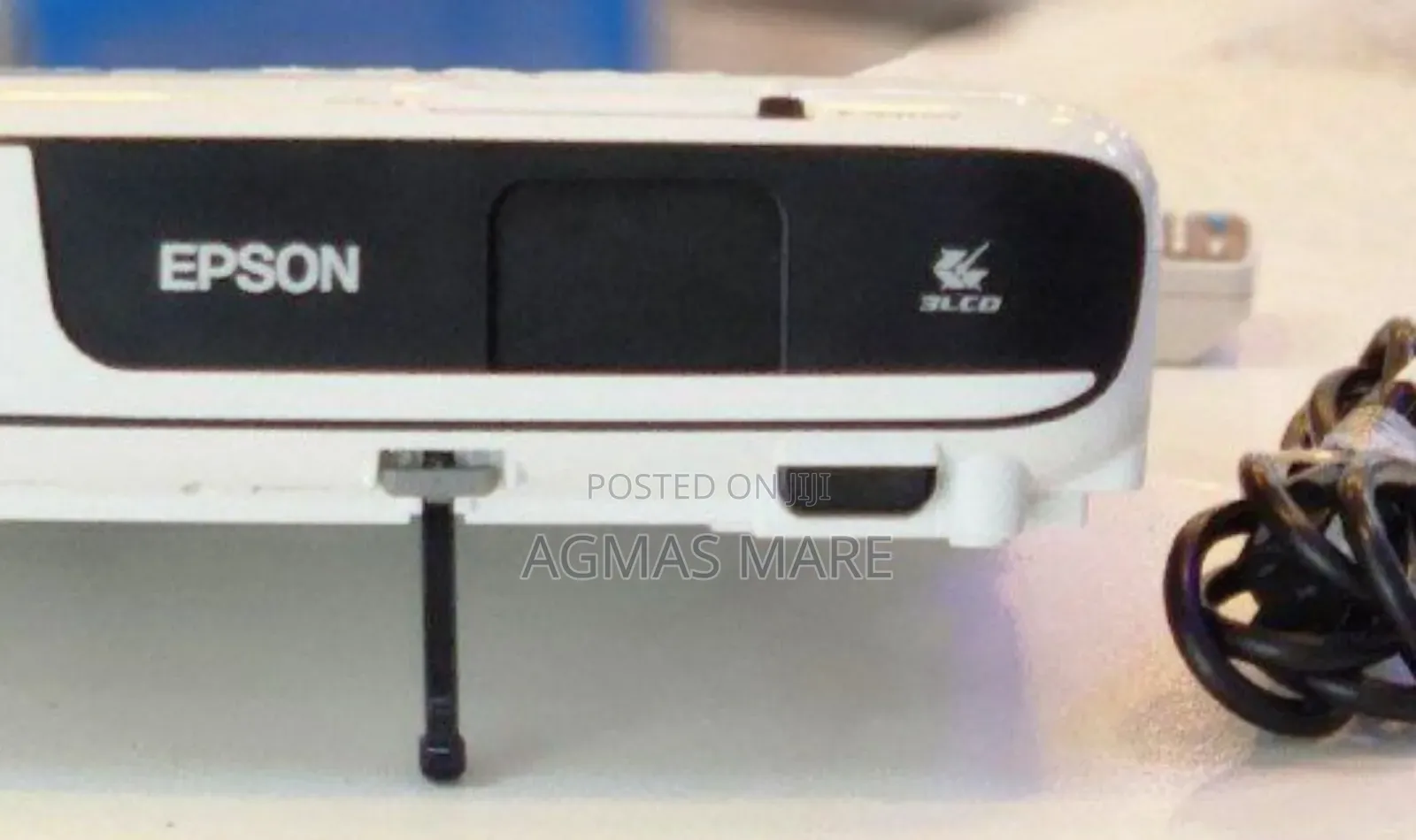 Epsonepson Projector Model: Eb-X51 Has: Bag Remote 8