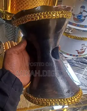 Golden Black Open Side Rekebot | ወርቃማ ረከቦት