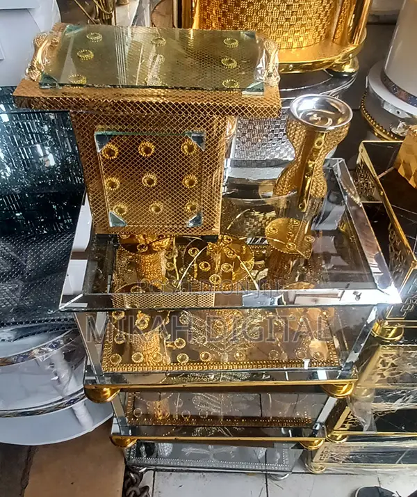Golden Flower Decorated Glass Rekebot | ወርቃማ አበባ ቅርፅመ ስታወት ረከቦት