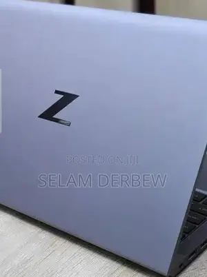 New Laptop HP ZBook Firefly G8 16GB Intel Core I7 SSD 512GB