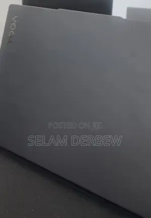 Photo - New Laptop Lenovo ThinkPad Yoga 16GB Intel Core I5 SSD 1T