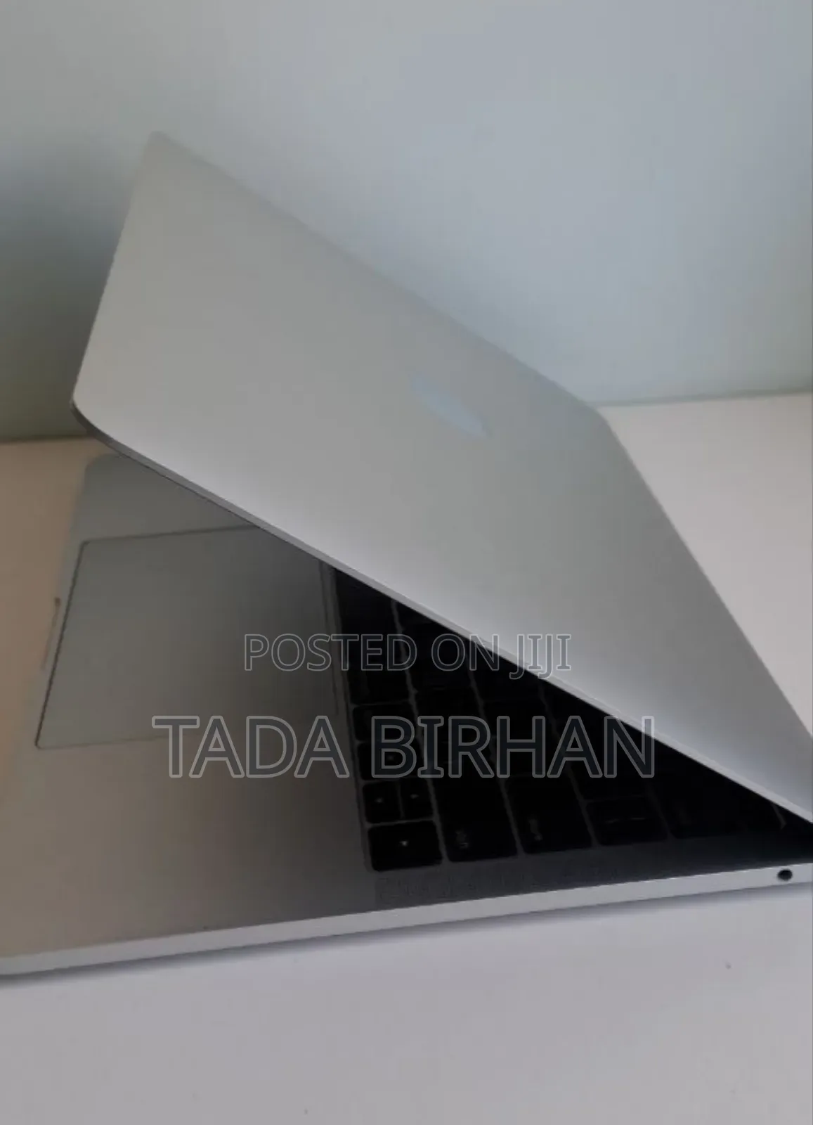 New Laptop Apple MacBook Pro 2017 8GB Intel Core I5 SSD 128GB