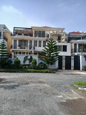 5bdrm Villa in Hayat Adebabay , Bole for sale