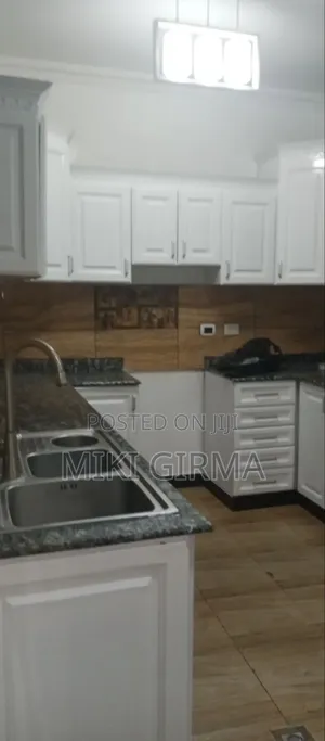 3bdrm Villa in ጎሮ, Bole for sale