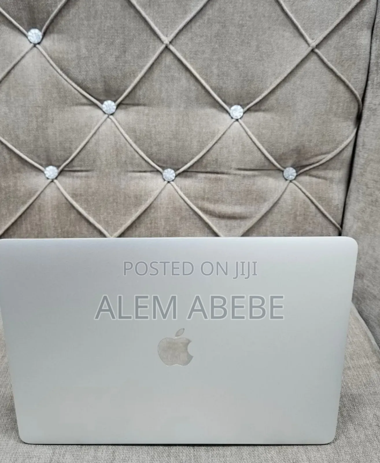 New Laptop Apple MacBook 2020 8GB Intel Core I5 SSD 512GB