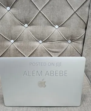 New Laptop Apple MacBook 2020 8GB Intel Core I5 SSD 512GB