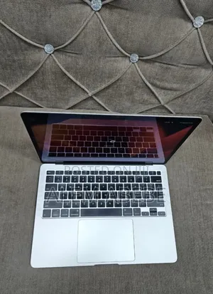 New Laptop Apple MacBook 2020 8GB Intel Core I5 SSD 512GB
