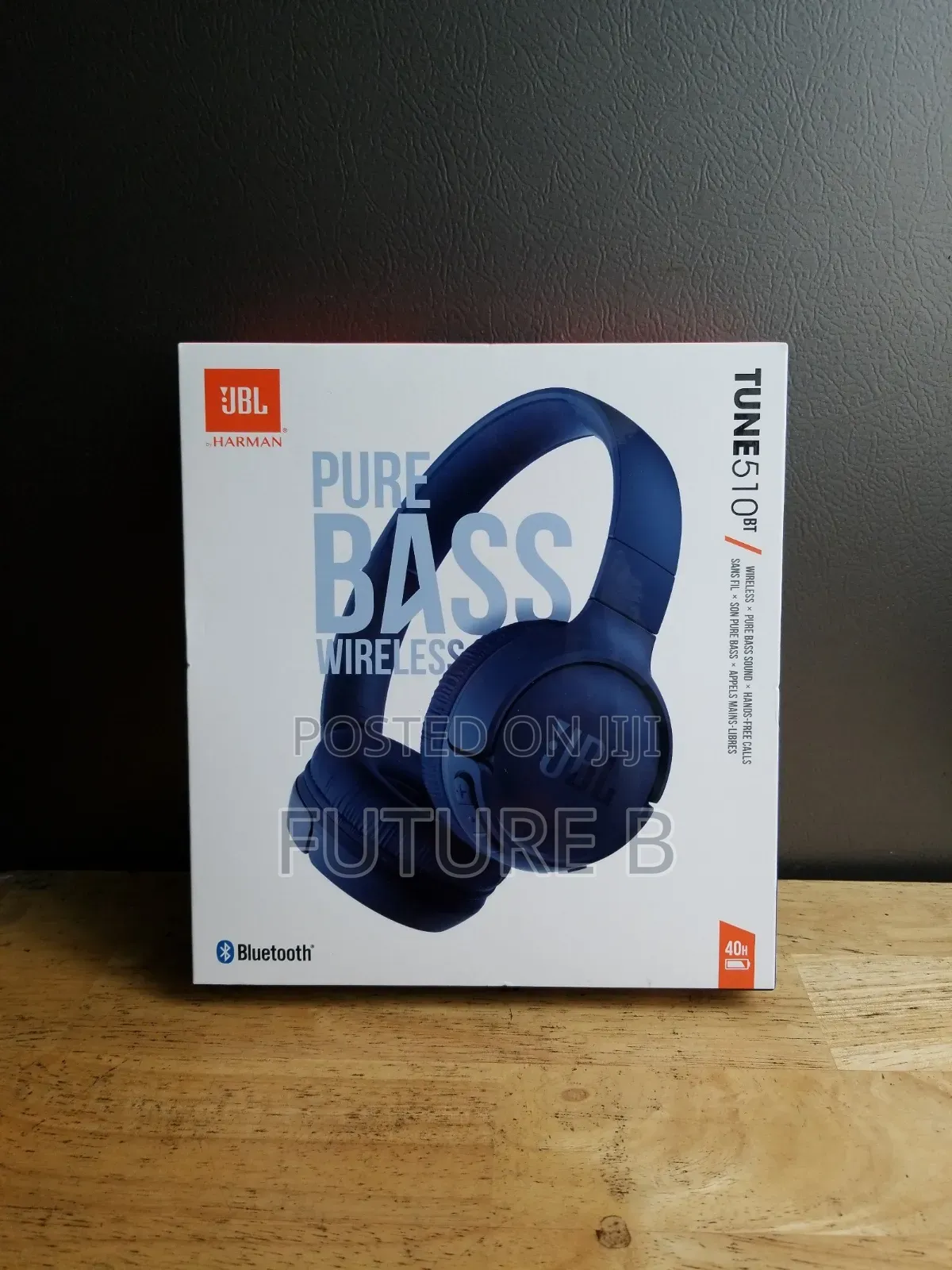 JBL Headset Stylish and Modern Look