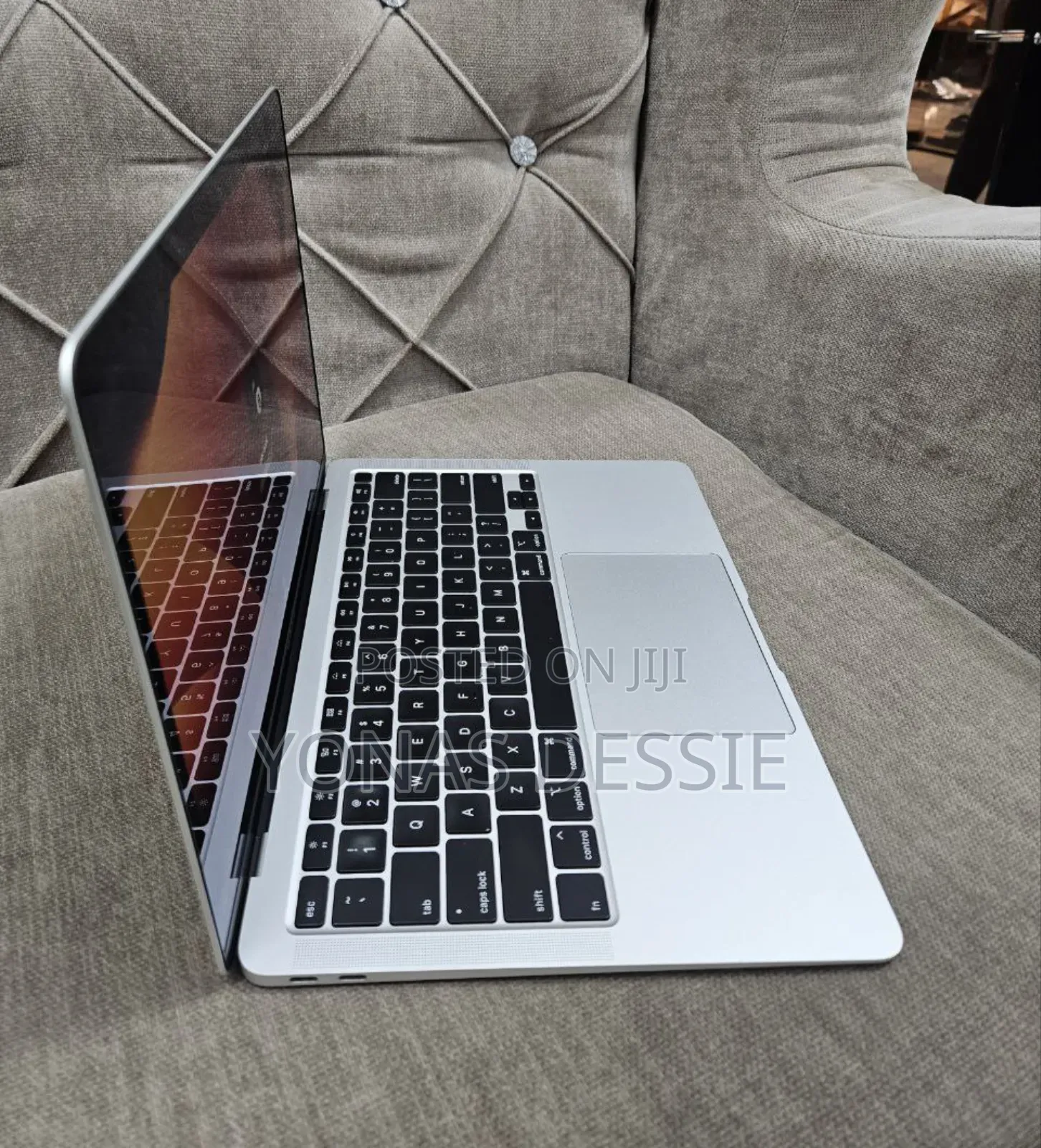 New Laptop Apple MacBook Air 2020 8GB Intel Core i5 SSD 512GB