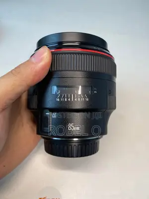 Photo - Canon Ef 85mm F1.2 Ultimate Prime Lens