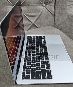 New Laptop Apple MacBook Air 2020 8GB Intel Core I5 SSD 512GB