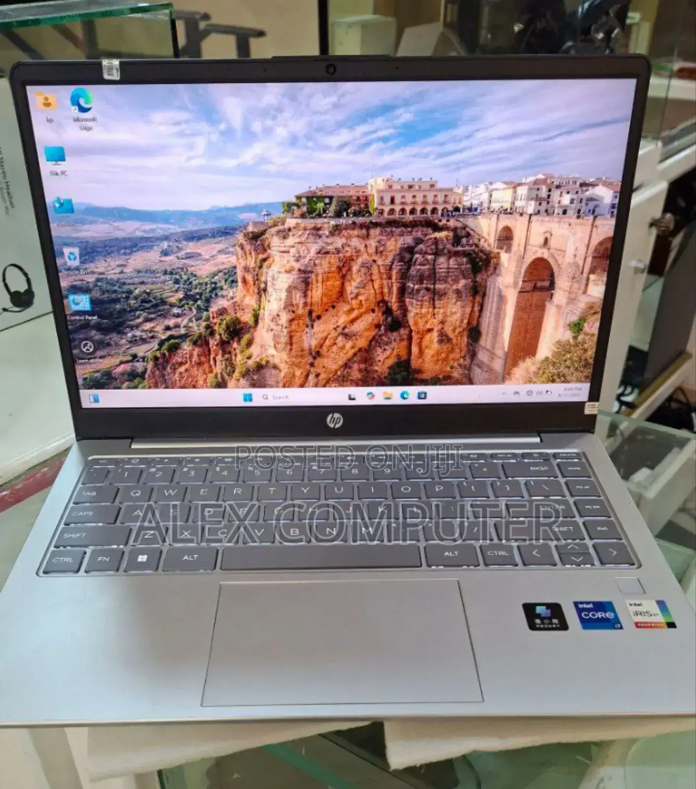New Laptop HP Stream Notebook 16GB Intel Core I7 SSD 1T