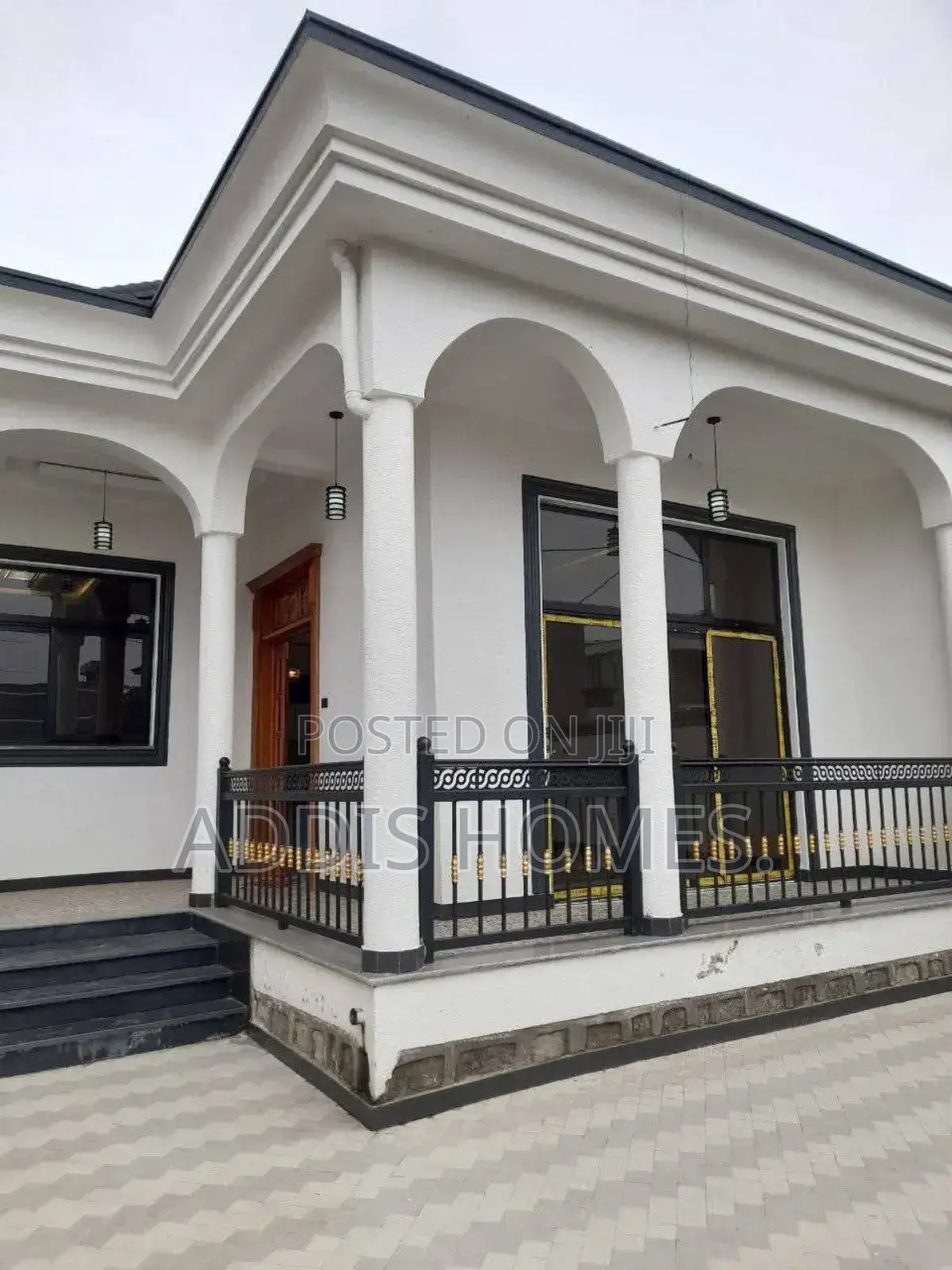 3bdrm Villa in Bole for sale