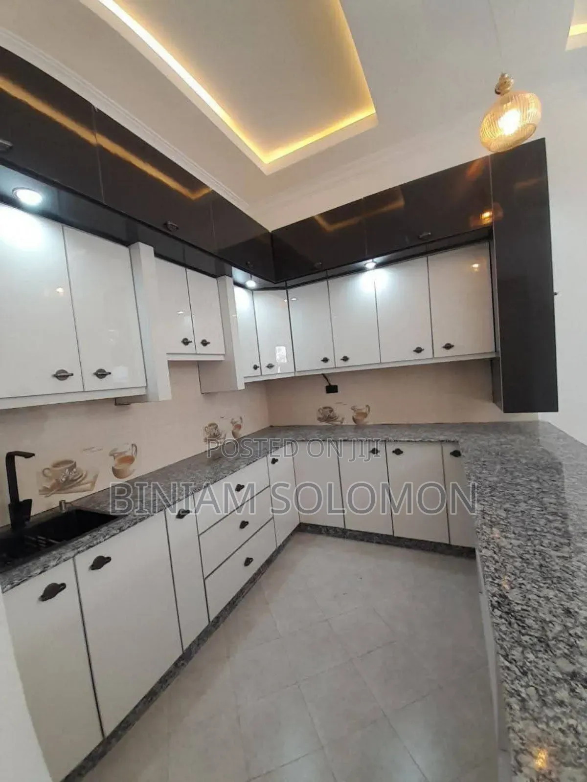 3bdrm Villa in Bole for sale