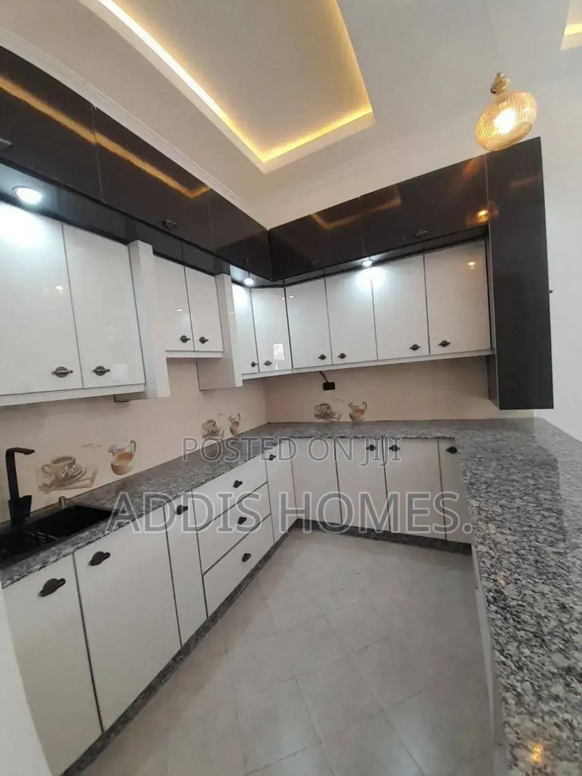 3bdrm Villa in Bole for sale