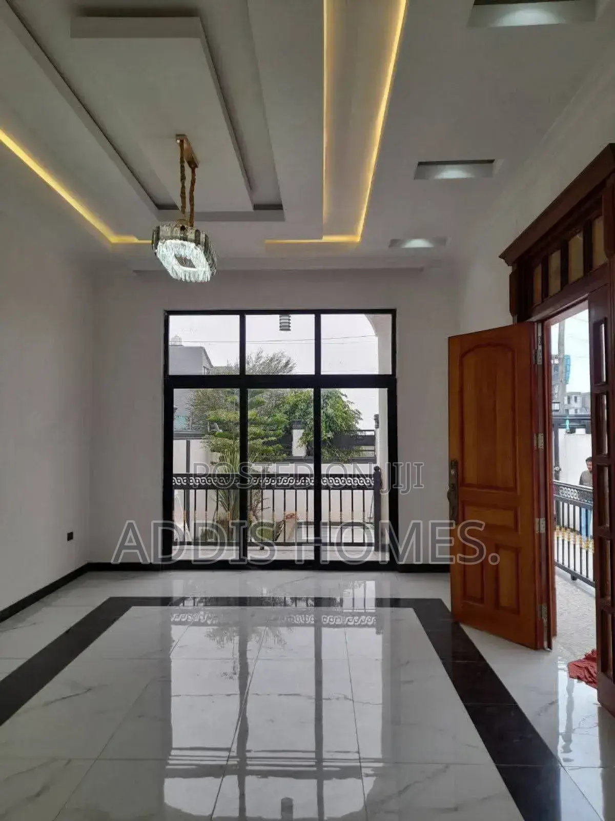 3bdrm Villa in Bole for sale