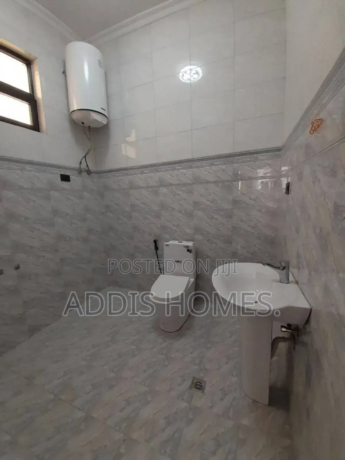 3bdrm Villa in Bole for sale