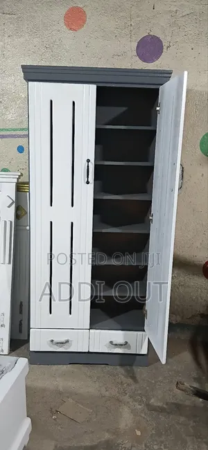 በ MDF ነጭ የጫማ መደርደሪያ