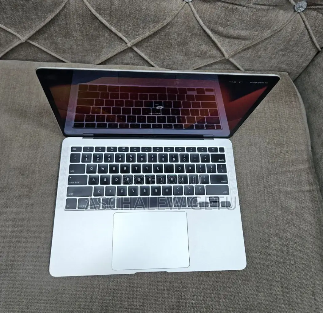New Laptop Apple MacBook Air 2020 8GB Intel Core I5 SSD 512GB