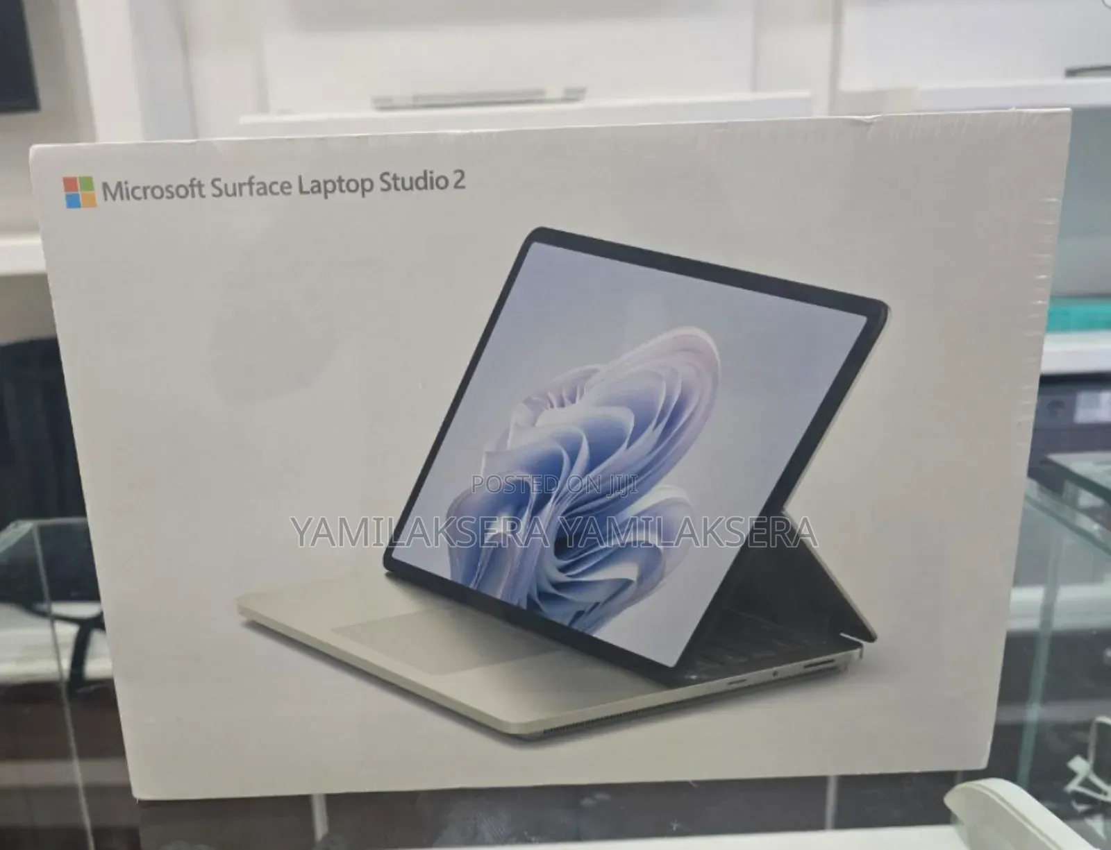 New Laptop Microsoft Surface Book 2 16GB Intel Core I7 SSD 512GB